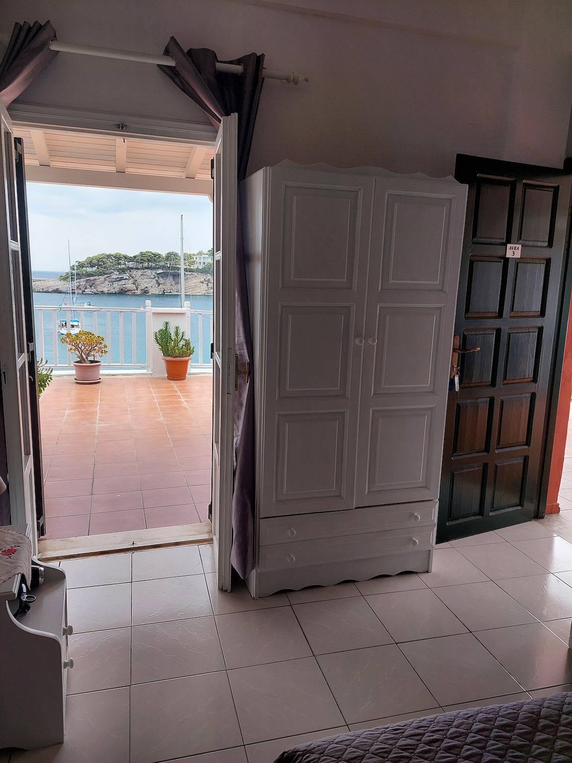 Appartement entier, Appartement « Unit 1 » avec vue mer, Wi-Fi et climatisation in Patitíri, Alonissos