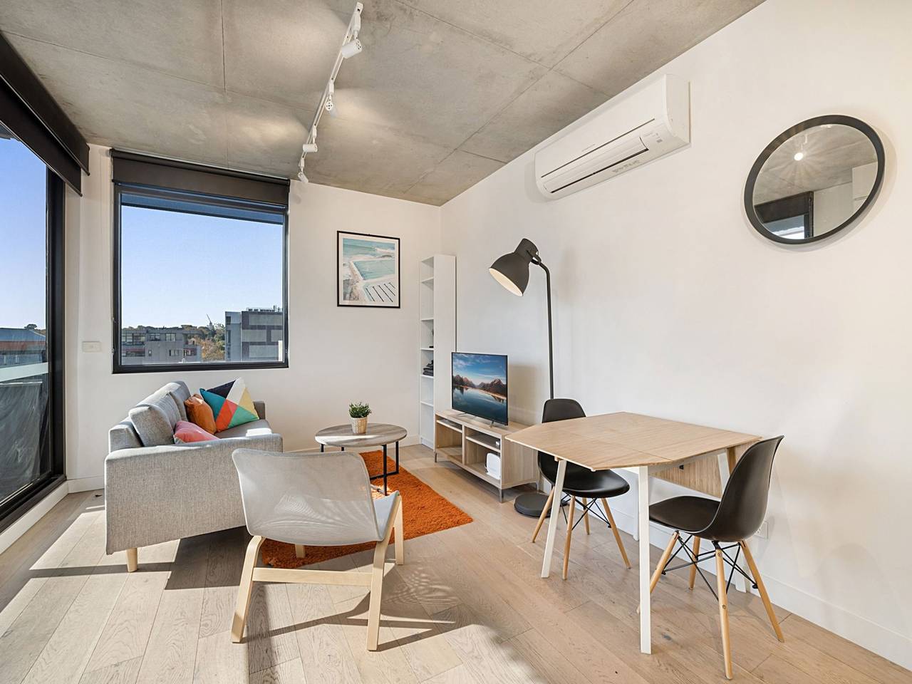 Entire apartment, Comfy 2-Bed Balcony Unit near Chapel St in Prahran, Melbourne