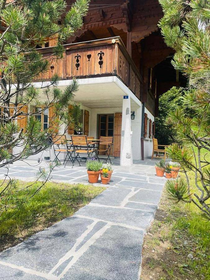 Casa rural para 7 personas, con balcón además de jardín y vistas - 1