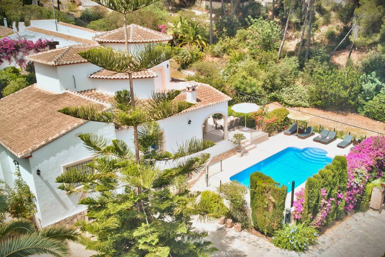 Villa 'Palmera' with Private Pool, Wi-Fi and Air Conditioning in Jávea, Costa Blanca