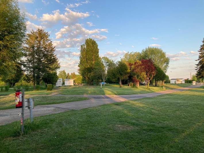 Location de vacances pour 5 personnes, avec jardin et vue, animaux acceptés dans Pont-sur-Yonne - 3