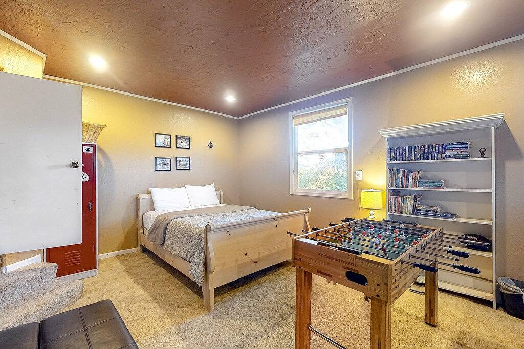 Elegantes Haus mit herrlichem Meerblick und Dämpfen privaten Whirlpool. Hunde okay! in Heceta Beach, Lane County