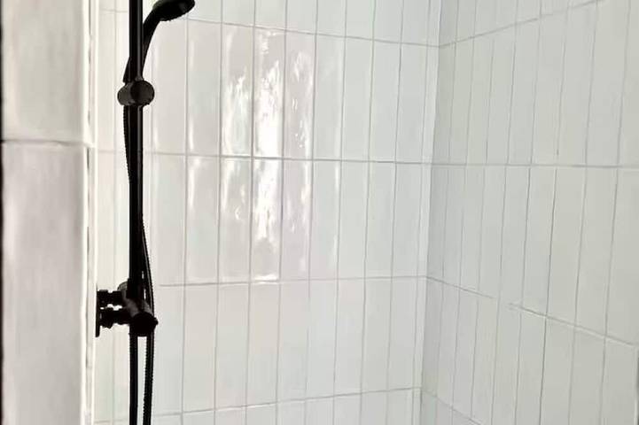 Appartement entier, Le gargantua, appartement cosy à 500m à pied de la forteresse, parking gratuit in Chinon, Vallée de la Loire