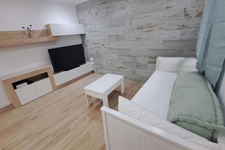 Apartamento para 3 personas, con terraza y jardín en Mairena del Aljarafe