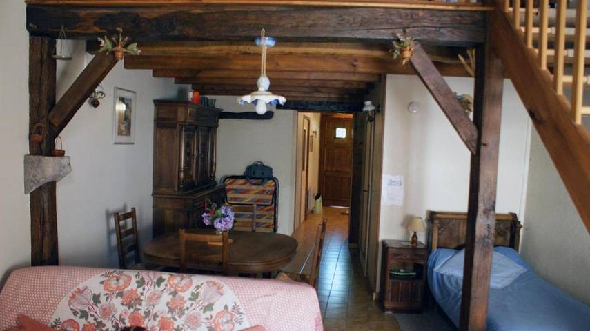 Location de vacances pour 4 personnes, avec jardin à Asnois - 2