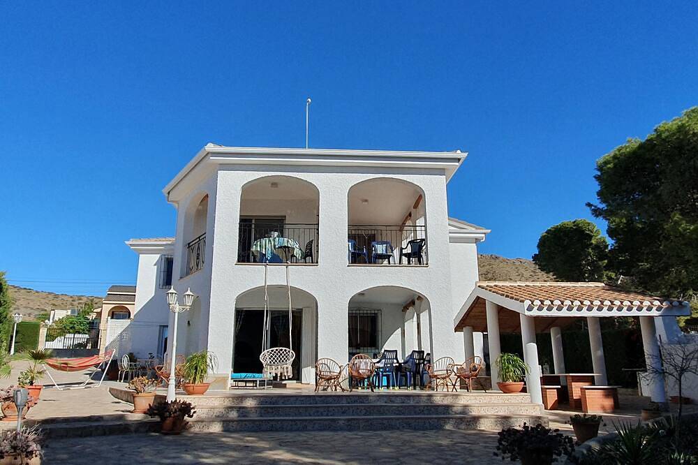 6/10 personas - Pies del jardín de la planta baja a 400 metros de la playa de San Ginés in El Pinar de San Gines, Cartagena