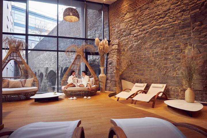 Hôtel pour 2 personnes, avec jacuzzi et jardin ainsi que piscine et sauna à Liège - 3
