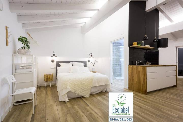 Apartamento para 2 personas, con Terraza además de Jardín y Vistas en Baztán
