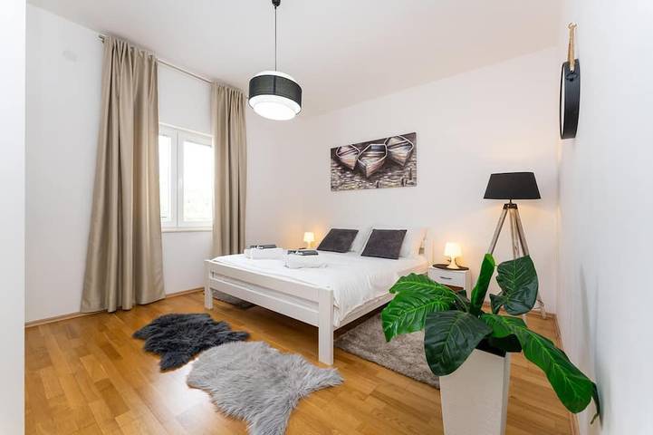 Villa für 9 Personen, mit Garten und Whirlpool, mit Haustier in Razanac - 4