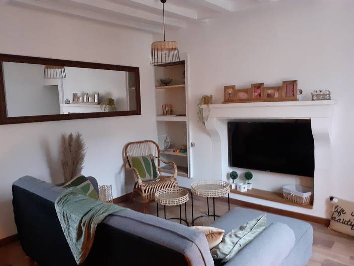 Maison de campagne pour 8 personnes, avec jardin, adapté aux familles à La Rouge