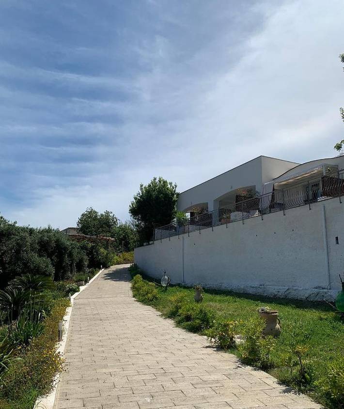 Gîte pour 2 personnes, avec vue ainsi que jardin et terrasse, animaux acceptés à Procida - 3