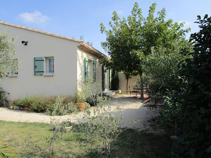 Gîte pour 3 personnes, avec jardin et piscine à Vedène - 3
