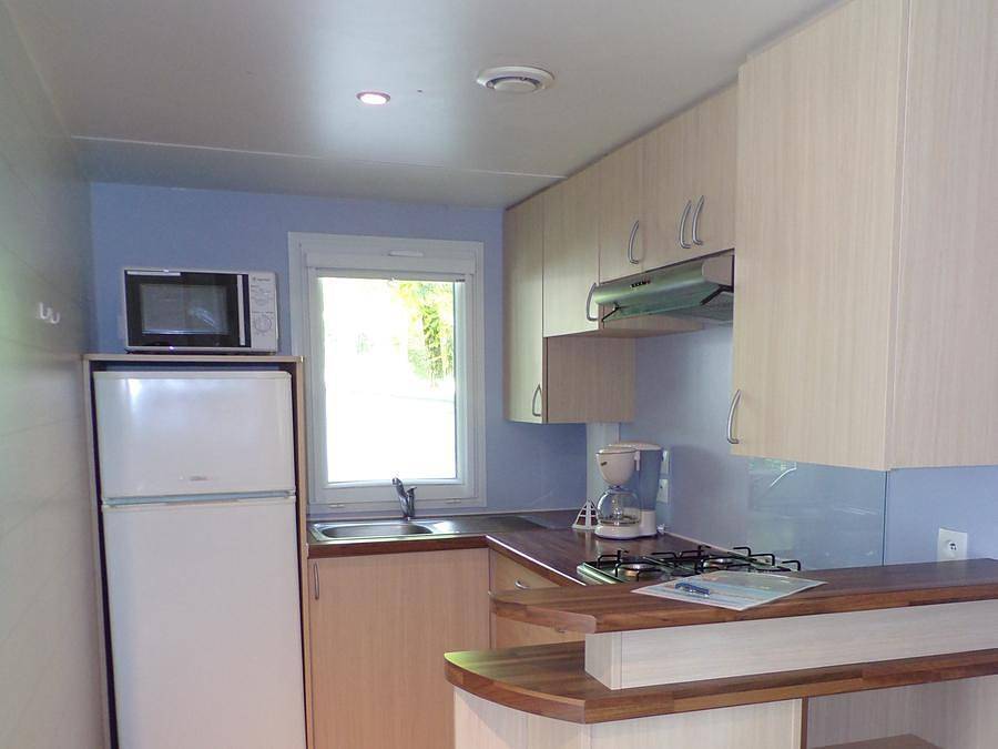 Camping La Grande Prade - Mobile home 6 persons - Résidence Mobile confort Noyers with semi-covered wooden terrace 18 m² + Tv-Tnt in La Cassagne, Périgord Noir