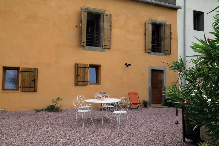 Gîte pour 4 personnes, avec piscine et jardin à Laure-Minervois - 2