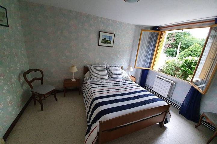 Apartamento entero, Cerca de las playas y del centro, tranquilo + espacio + frescura para 4/6 personas en la planta baja in Saint-Georges-de-Didonne, Côte de Beauté