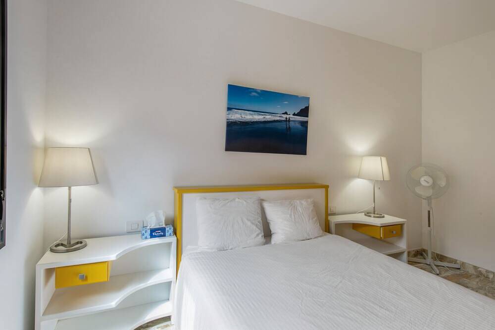 Apartamento entero, Apartamento 'Lujan 3c Entre Cielo y Mar' con vistas a la montaña, balcón y Wi-Fi in San Juan de Puntallana, La Palma Norte