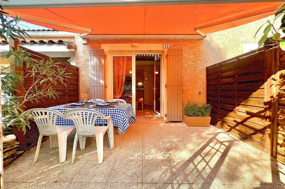 Apartamento entero, Le Soleil du Mas, 2 guests, Pool in Calvisson in Calvisson, Region de Nimes