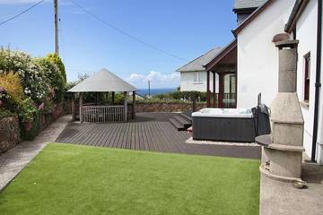 Glamping for 8 People in Swansea region, Photo 2