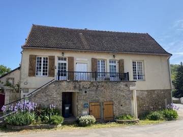 Gîte pour 6 personnes, avec balcon à Paris-l'Hôpital