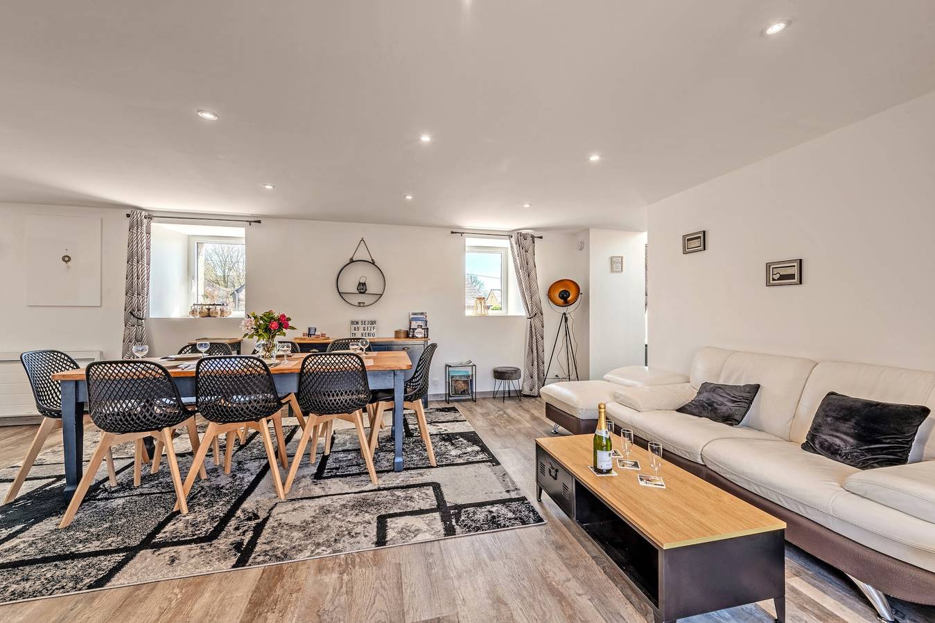 Casa 'Gite 8 Pers Au Calme - 9kms Plages' con Terraza Compartida, Jardín Privado y Wi-Fi in Guilers, Región de Brest