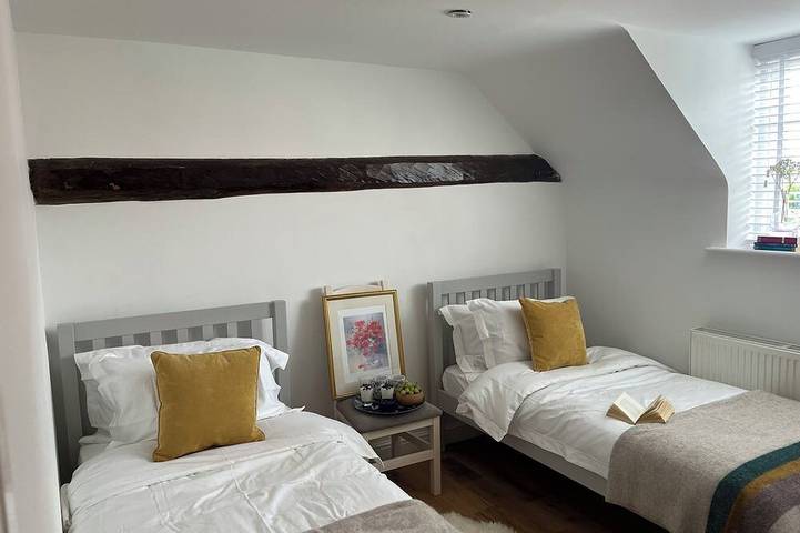 Gorgeous 19th century barn in the charming village of Upton, Nottinghamshire. in Sherwood Forest, Nottinghamshire
