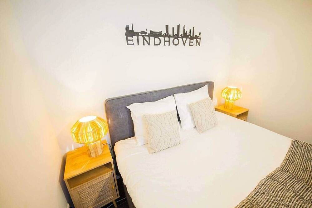 Apartamento entero, Upscale 90m2 Two Bedroom Apartment in Eindhoven, Brabante Septentrional