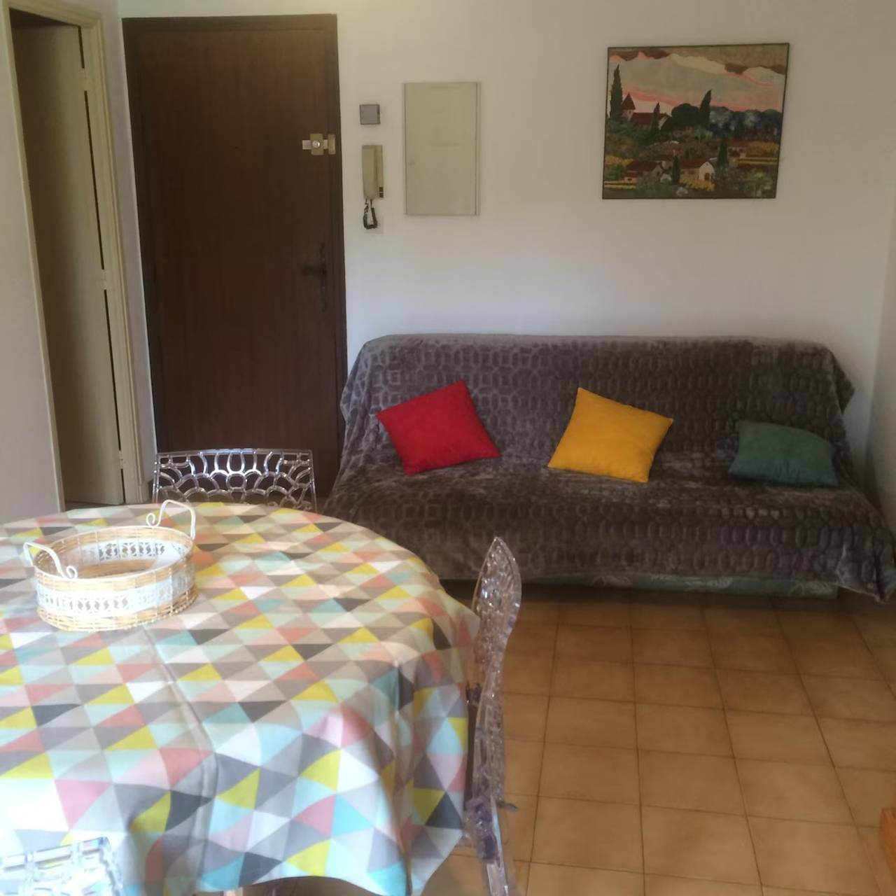 Appartement entier, Appartement 'Coeur De Ville Avec Jardin Privatif' avec Terrasse Privée, Jardin Privé et Wi-Fi in Sanary-sur-Mer, Côte méditerranéenne (France)