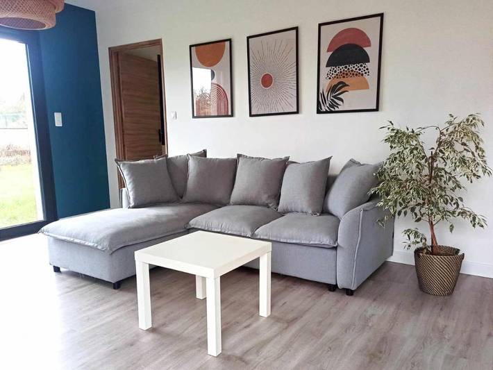 Location de vacances pour 4 personnes, avec vue ainsi que terrasse et jardin à Saint-Sauves-d'Auvergne - 2