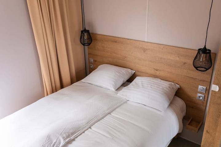 Caravane pour 4 personnes, avec sauna ainsi que terrasse et balcon/terrasse à Nant - 3