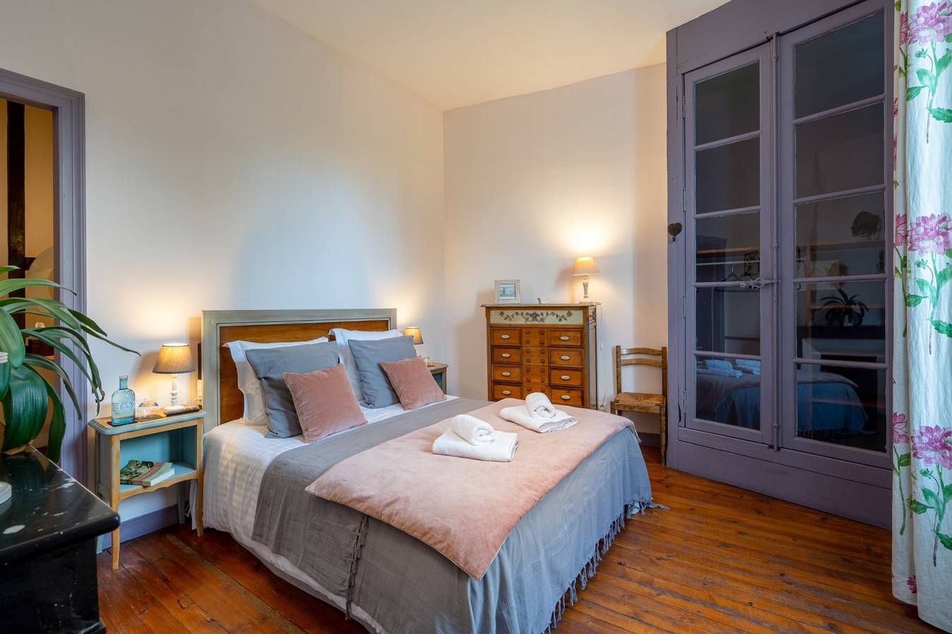 Chambres d'hôtes H. de Surgères - La Belle Hélène in Surgères, Région de Rochefort