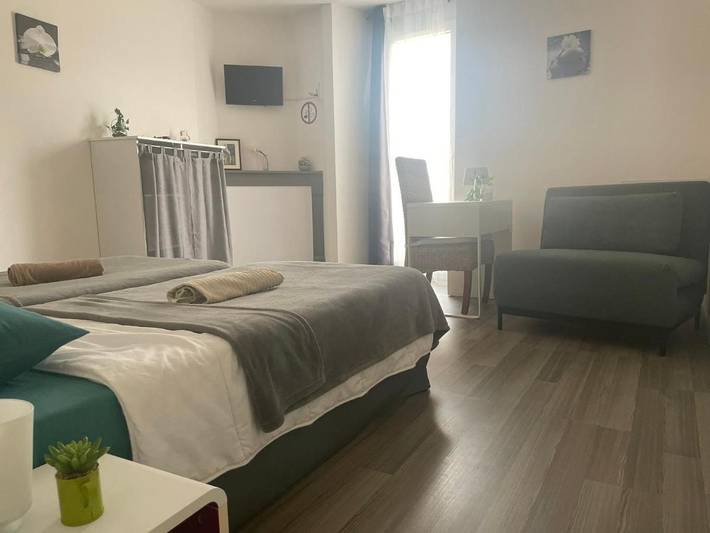 Chambre d’hôte pour 5 personnes, avec Balcon ainsi que Terrasse et Jardin