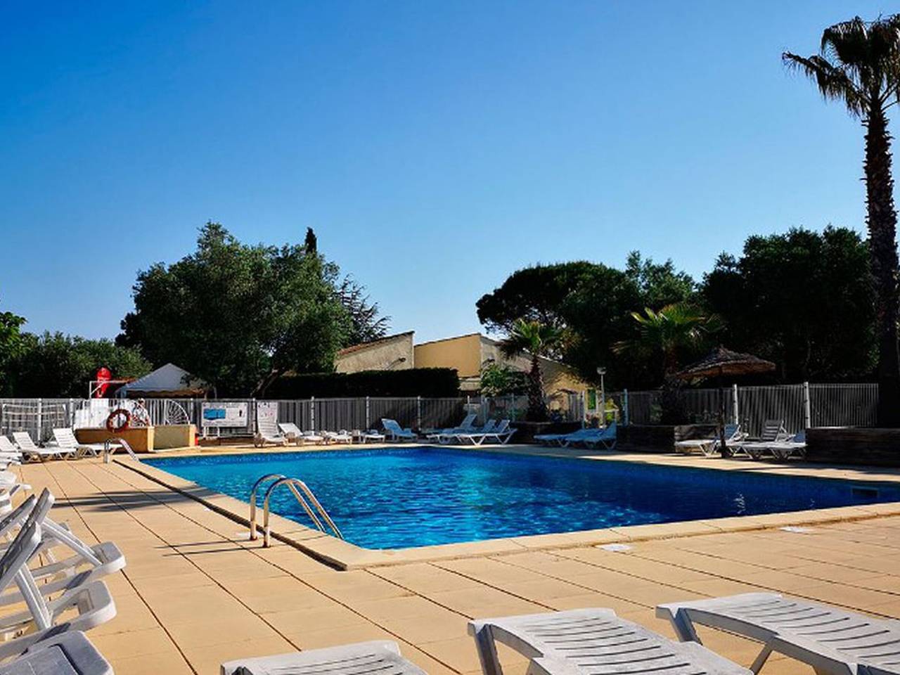 Mobile home for 2 in Collias with terrace in Collias, Nimes region