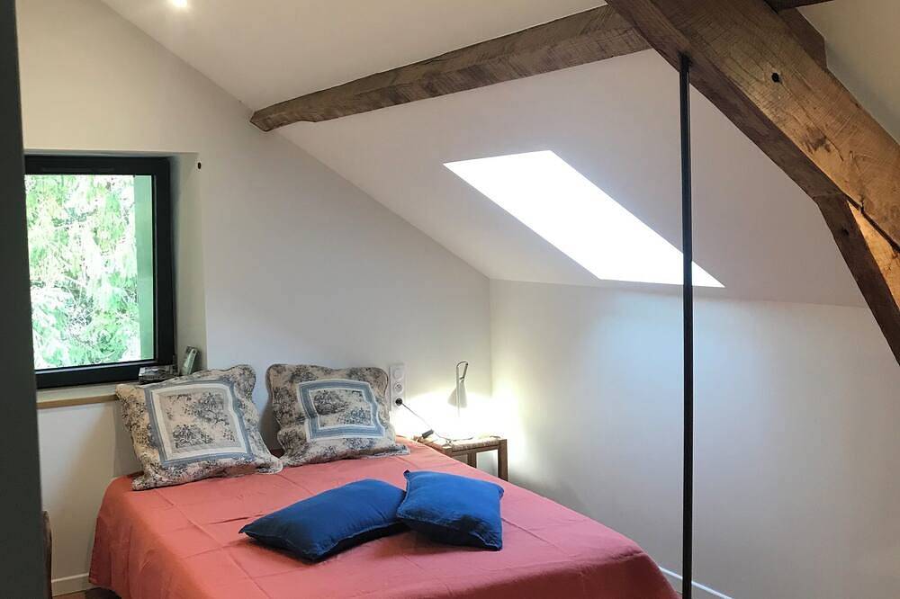 The Grange in Cantal - Une maison immergée dans la nature in Parlan, Région d'Aurillac