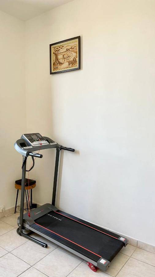 Location de vacances pour 6 personnes, avec jardin à Couilly-Pont-aux-Dames - 4