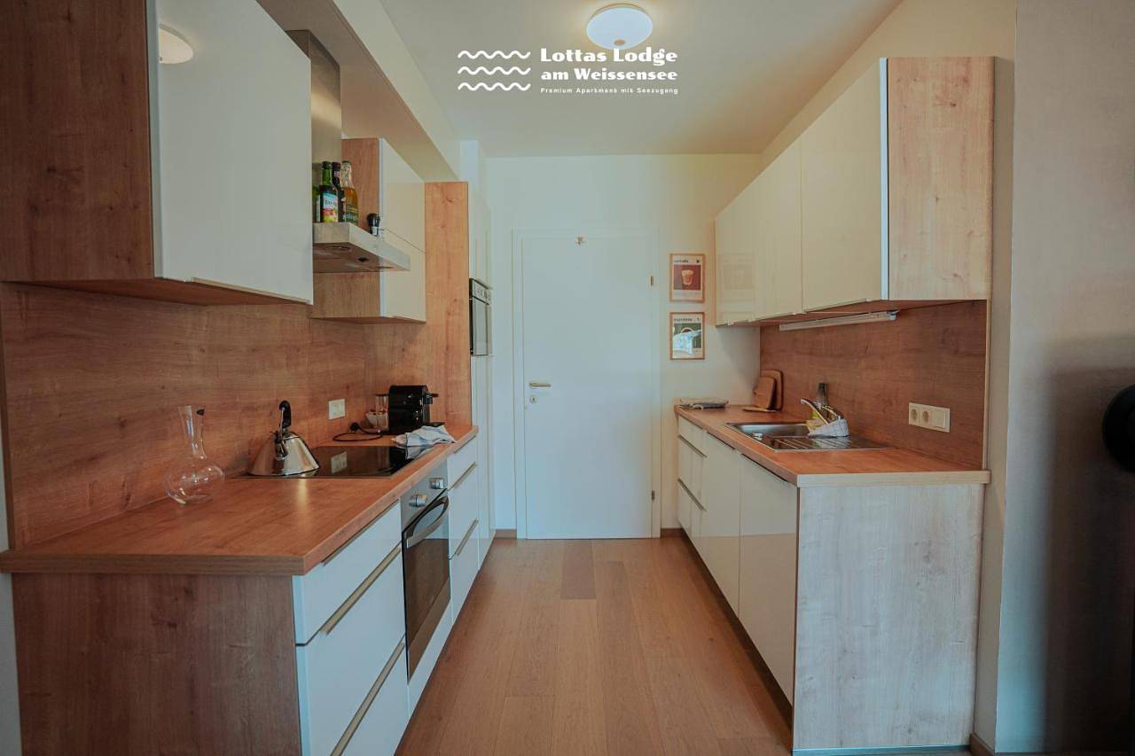 Geheel appartement, Lottas Lodge am Weissensee - Exklusive Ferienwohnung mit privatem Seezugang in Gailtaler Alpen, Weissensee