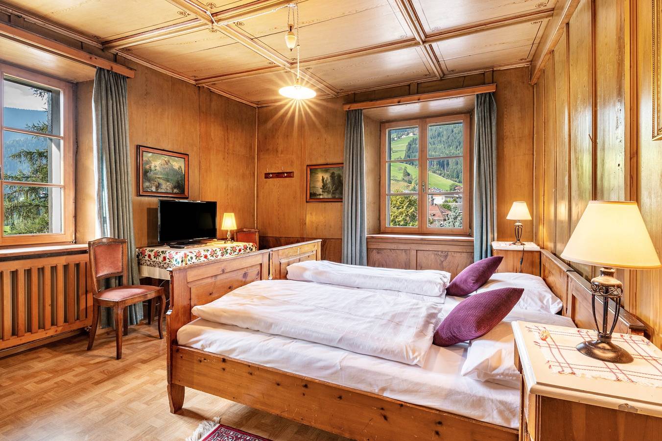 Zimmer 'Hirschen Jakob' mit Bergblick, Gemeinschaftsterrasse und Wi-Fi in Sarnthein, Sarntal