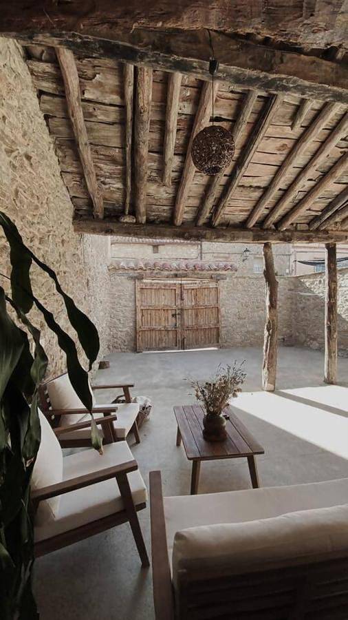Casa rural para 4 personas, con jardín, Se admiten mascotas en Comarca de Teruel - 2