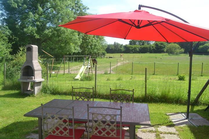 Gîte pour 6 personnes, avec jardin
