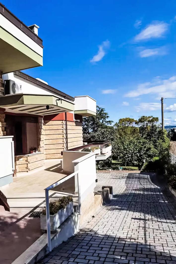 Ferienhaus für 11 Personen, mit Balkon und Terrasse in Pescara - 3