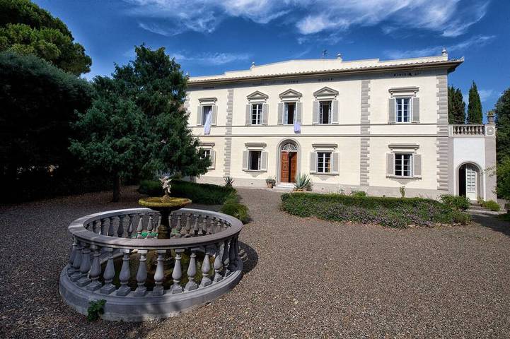 Ferienhaus für 12 Personen, mit Pool und Balkon sowie Garten in Castiglioncello
