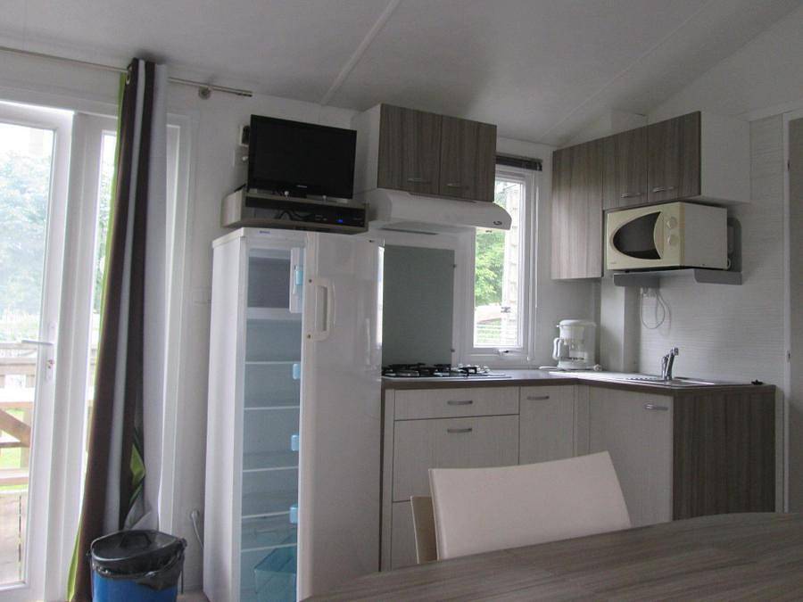 Camping Val de Boutonne - Mobilhome 6 personas - Bermuda 31m² + terraza semicubierta (modelo 2012) in Saint-Jean-d'Angély, Saint-Jean-d'Angély region