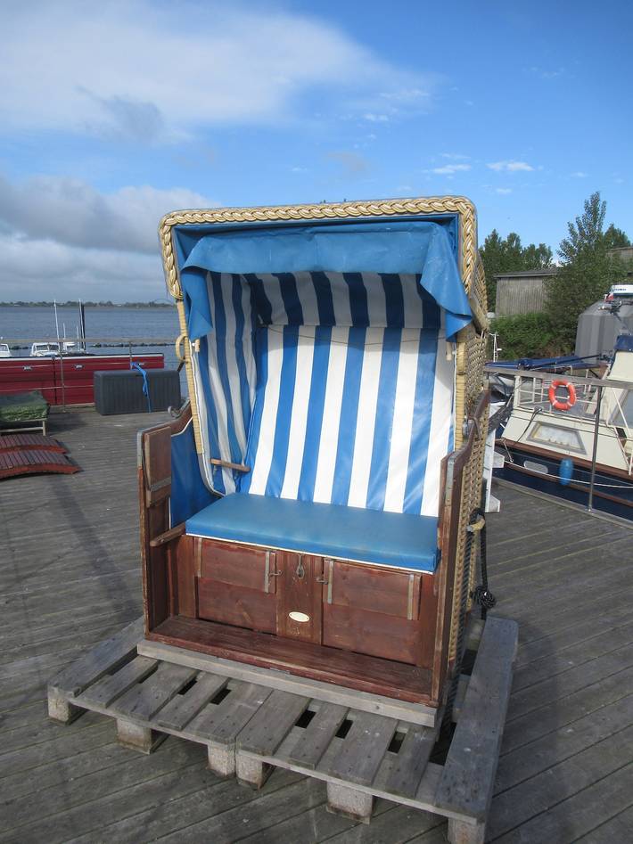 Hausboot für 5 Personen, mit Seeblick und Terrasse sowie Ausblick, kinderfreundlich in Burg auf Fehmarn und Umgebung - 2