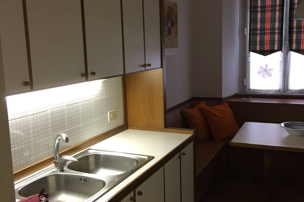 Entire apartment, Entire apartment \"Cavana Felix\" in Trieste, Carso