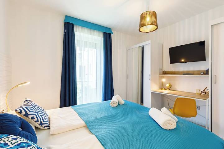 Ganze Wohnung, Luxury Lakefront Hideaway – Nature at Your Doorstep Blue4 Apartment-Balatonfűzfő in Balatonfűzfő, Plattensee nordufer