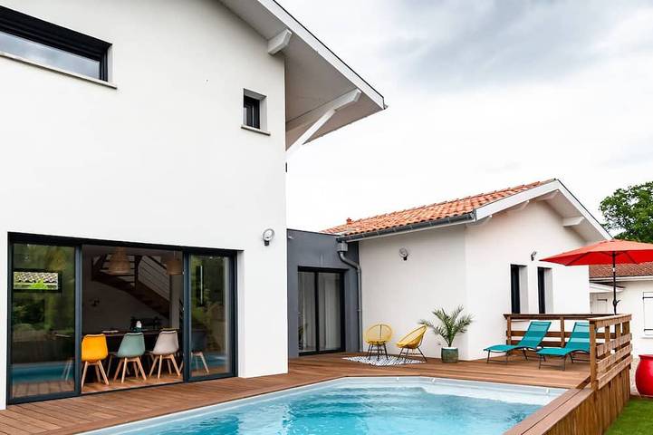 Villa pour 8 personnes, avec balcon et jardin à Andernos-les-Bains