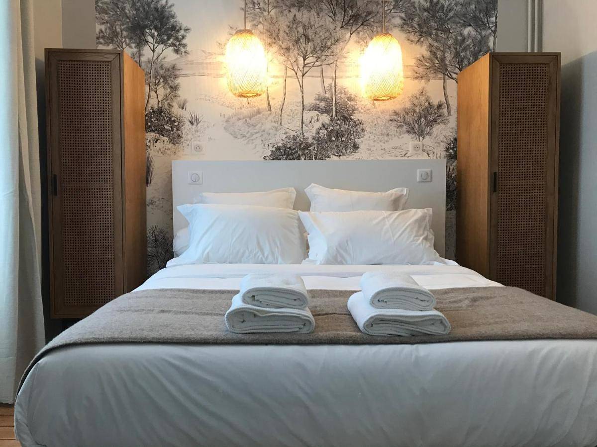Chambre d’hôte pour 11 personnes avec terrasse in La Rochelle, Région de La Rochelle