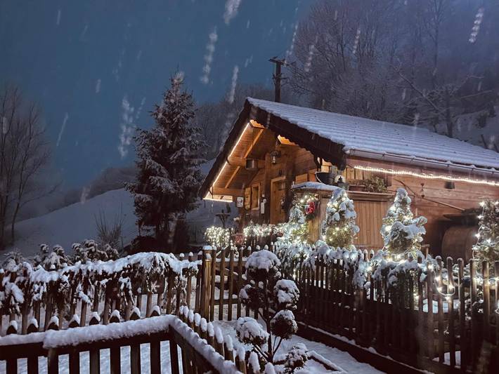 Holiday rental for 3 people, with Balcony and Hot tub as well as Garden in Alps