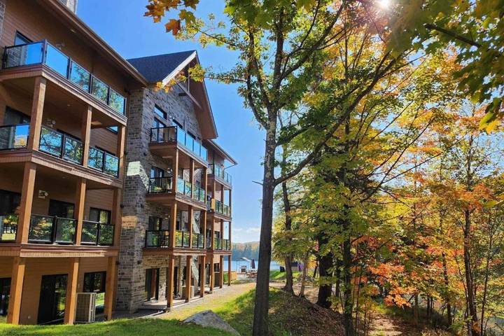 Aparthotel para 2 personas, con terraza además de vistas al lago y vistas - 1