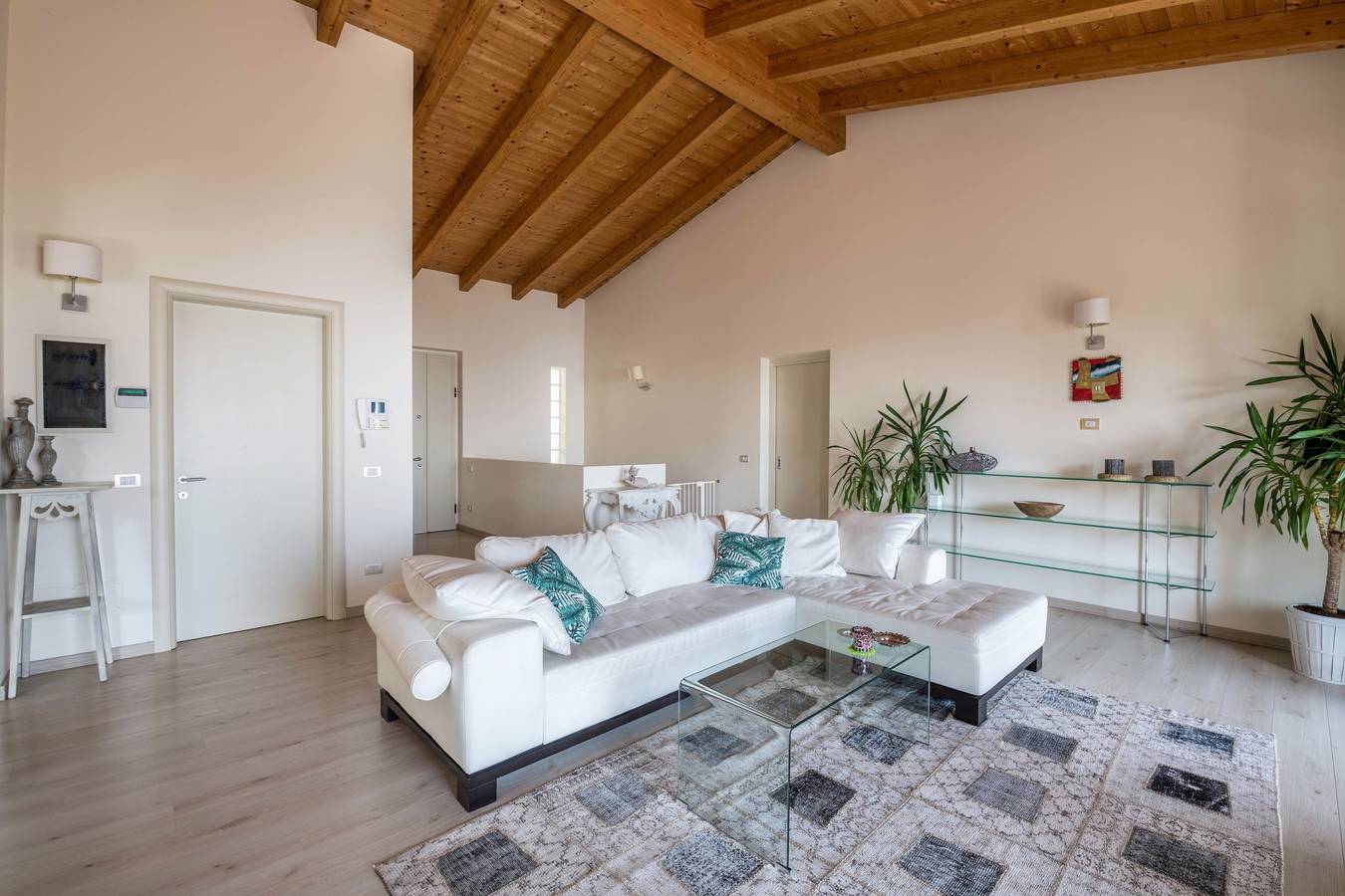 Appartamento intero, Moderna ed elegante con vista lago - Appartamento Villa degli Ulivi in Maderno, Toscolano-Maderno