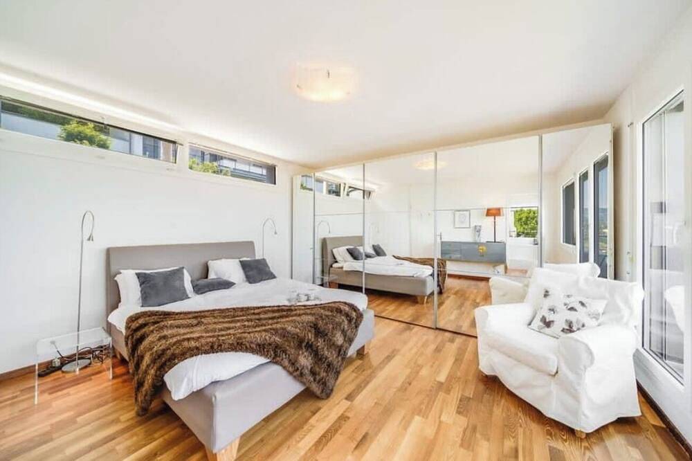 Panoramic Holiday Villa in Montreux in Montreux, Genfer See